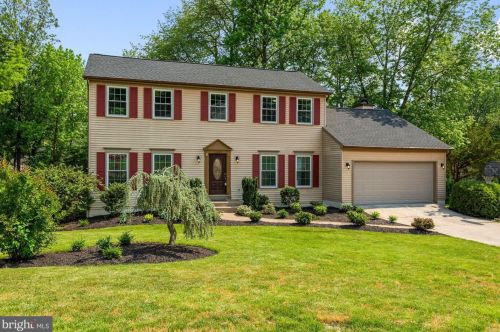 12563 Mary Powell Ln, Herndon, VA 20171-2507