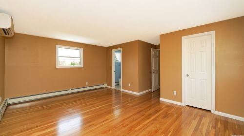 2092 Skipper Ct, North Bellmore NY  11710-3011 exterior