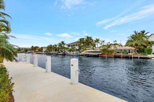 955 Gardenia Dr, Delray Beach FL  33483-4806 exterior