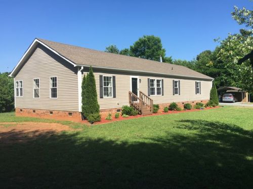 1357 Loftis Rd, Reidsville, NC 27320-8757