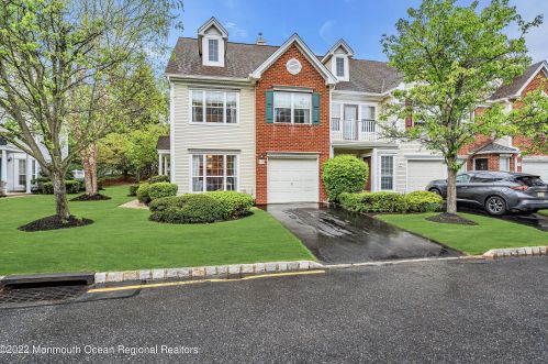 143 Tanya Cir, Tinton Falls, NJ 07712-7915