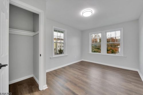 5 Irving St, East Orange NJ  07018-1913 exterior