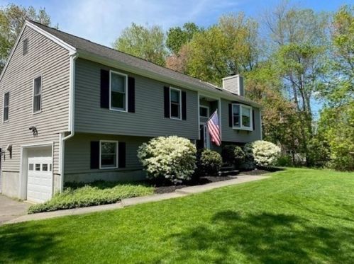 85 Island Rd, Millis, MA 02054-1101