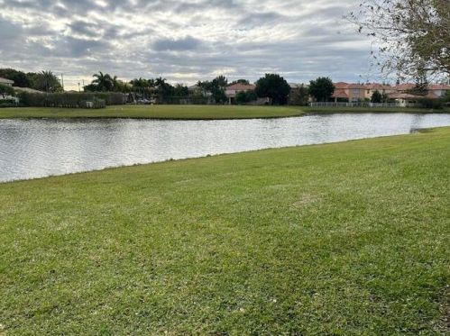 6608 Duval Ave, West Palm Beach, FL 33411-6484
