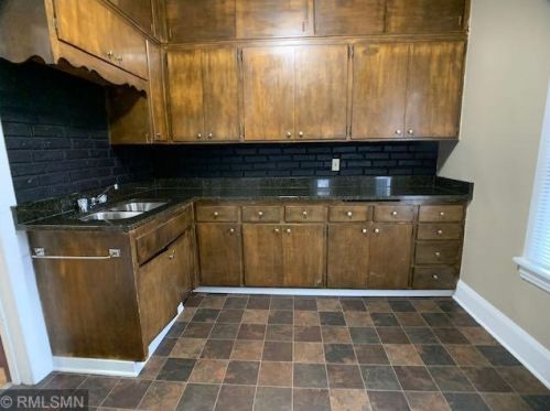 1000 Charles Ave, Saint Paul MN  55104-2616 exterior