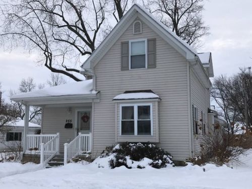 255 Indiana Ave, Nappanee, IN 46550-2633