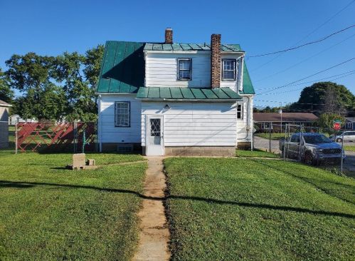 1341 Washington Ave, Washington Ch, OH 43160-2323