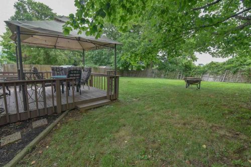 3206 Spring Valley Dr, Covington, KY 41018-2824