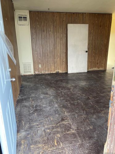 826 Sunnyside Ave, San Diego, CA 92114-4817