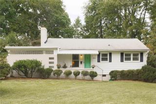 3812 Manor Dr, Greensboro, NC 27403-1308