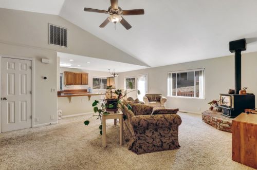 17155 Oscar Dr, Grass Valley CA  95949-7220 exterior