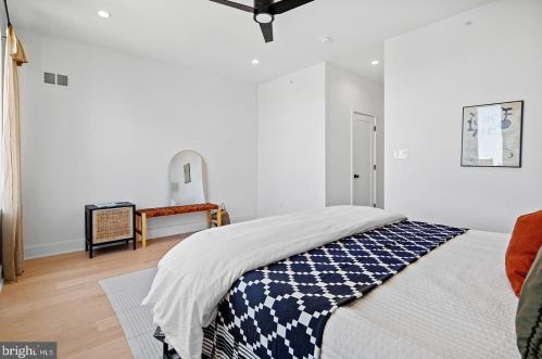 1601 2nd St, Philadelphia PA 19133-0033 exterior