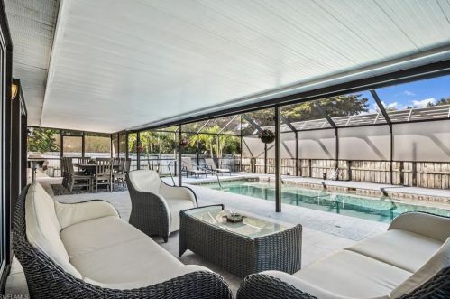 101 Sharwood Dr, Naples FL  34110-5721 exterior