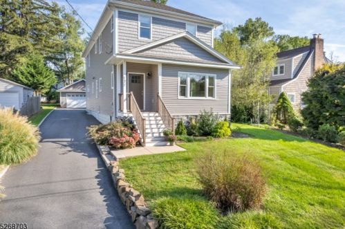 122 Fairview Ave, Berkeley Heights NJ  07922-1310 exterior