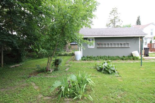 311 South St, Oconomowoc, WI 53066-5214