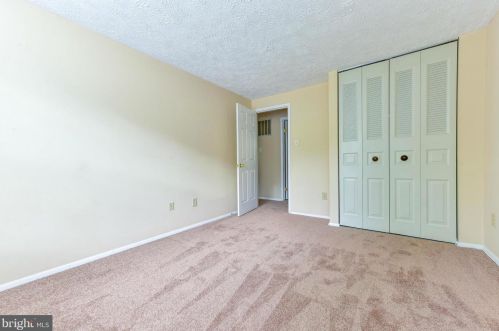 7309 Sterling Grove Dr, Springfield VA  22150-4437 exterior