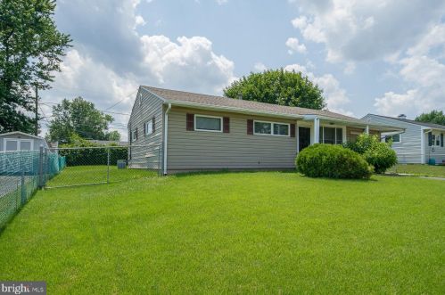 46 Midfield Rd, New Castle, DE 19720-3562