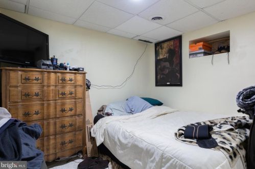 651 State St, Camden NJ  08102-1825 exterior