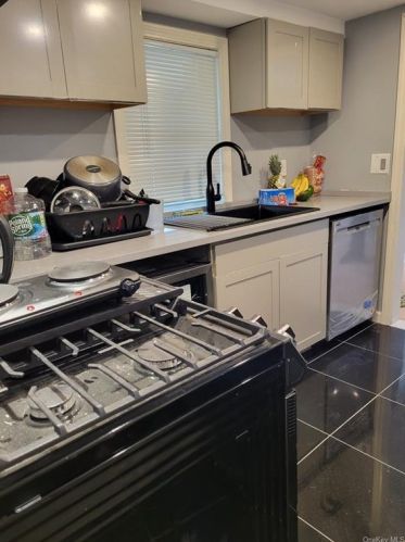 53 Fox Is Rd, Rye Brook NY  10573-5009 exterior