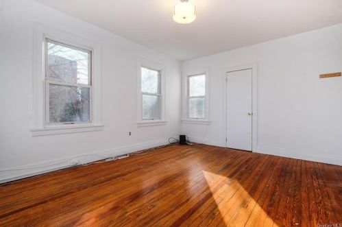 29 Battle Ave, White Plains NY  10606-1401 exterior