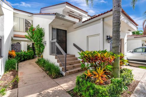 2303 Aspen Way, Boynton Beach, FL 33436-6611