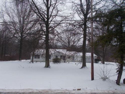 18490 Shaw Rd, Hiram, OH 44234