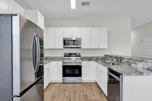 7725 98th Ave, Vero Beach FL  32967-2747 exterior