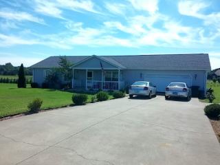 94 Quartz Ct, Glendale, KY 42701-5100