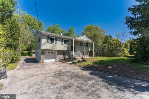 57 Park Ave, Norristown, PA 19403-1316