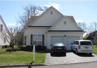 25 Appleby Dr, Helmetta, NJ 08828-1169