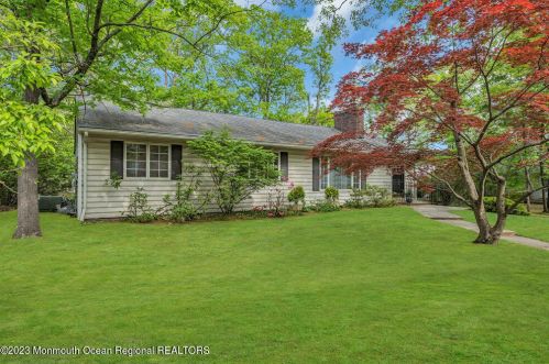 111 Autumn Rd, Lakewood NJ  08701-1622 exterior