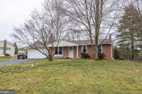902 Independence Rd, Norristown, PA 19403-4022
