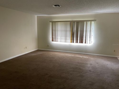1978 Finland Dr, Deltona, FL 32725-3218