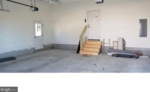 260 Old Airport Rd, Harrington, DE 19952-2403