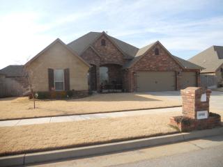 10908 19th St, Yukon, OK 73099-7383