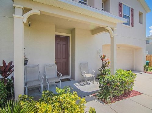 5843 Drill Ct, Fort Pierce, FL 34986-4646