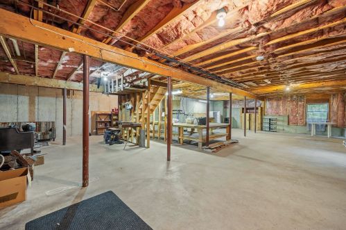 246 Church Rd, Allenstown NH  03275-2903 exterior