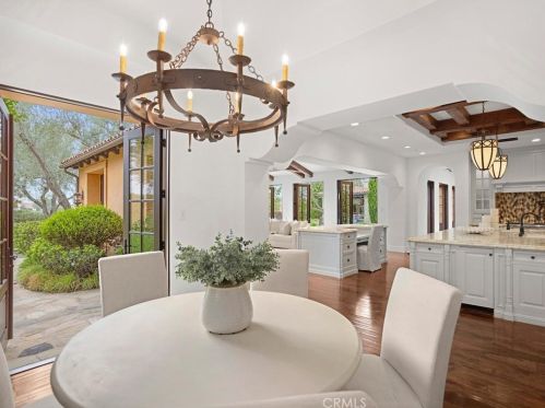 47 Echo Gln, Irvine CA  92603-0421 exterior