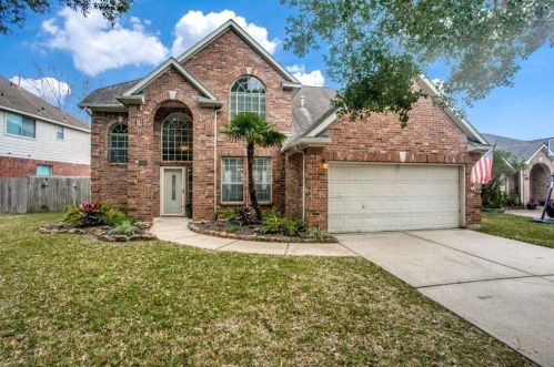 1933 Waterford Way, Taylor Lake Village, TX 77586-2853