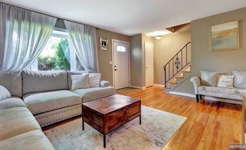 46 Delaware Ave, Dumont NJ  07628-2408 exterior