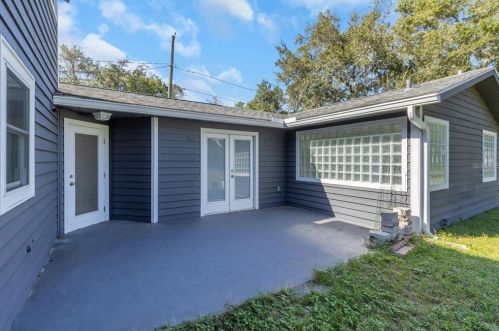 602 1st Ave, Ruskin FL  33570-4002 exterior