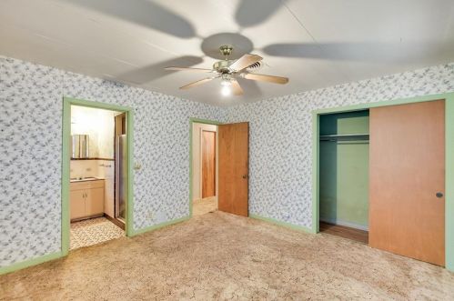2019 Brentwood St, Austin TX  78752-4105 exterior
