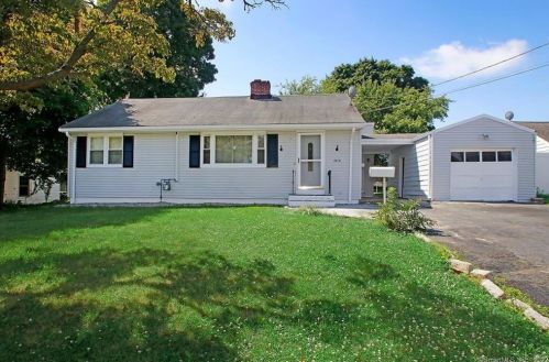 3275 Old Town Rd, Bridgeport, CT 06606-1211
