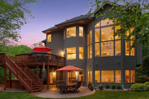 1217 Hickory Cir, Minnetrista, MN 55387