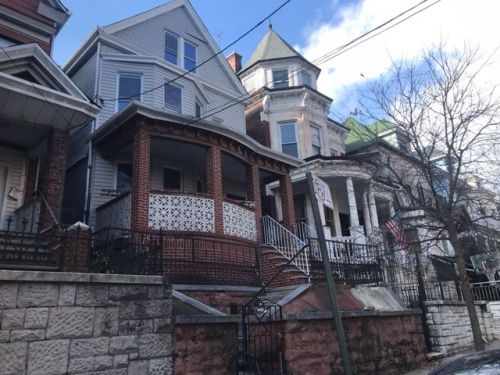 332 198th St, Bronx NY 10458-3156 exterior