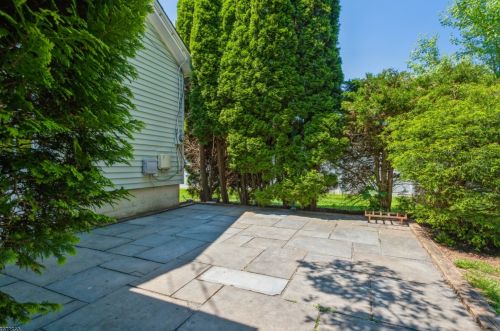 19 Dayton Cres, Bernardsville NJ  07924-2742 exterior