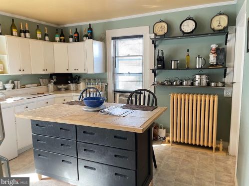 27 Washington Ave, Camden NJ  08108-3715 exterior