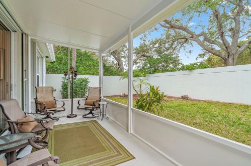 100 Hampton Dr, Jupiter FL  33458-8101 exterior