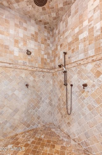 2710 Cattle Dr, Gilbert AZ  85297-8116 exterior