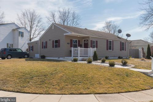 320 Bassett Ave, New Castle, DE 19720-1835